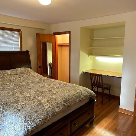 J2 Pleasant Queens Size Room Near St. Peter'S Hospital & New Brunswick Downtown Exterior photo